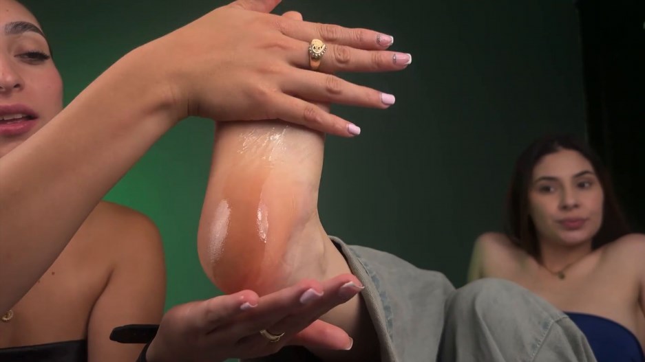 Velvet Lens – Slippery Feet